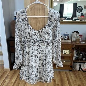 Chic Floral Black and White Mini Dress